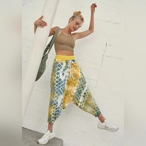 One Teaspoon Dynamic Snake Harem Pants